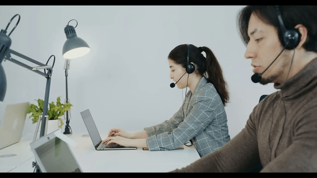 People Working At A Call Center ｜ 4K Free Stock Video ｜ Royalty Free Stock Video mp4 image Portfolio
